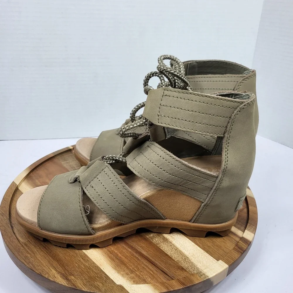 Sorel Joanie II Lace Wedge Sandals Women 6.5 Sage Green Excellent NL3223-365